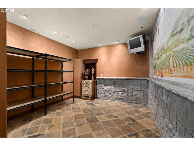 17945 Sw HILLSBORO Hwy, Hillsboro, OR 97123