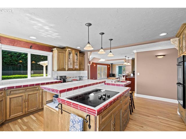 17945 Sw HILLSBORO Hwy, Hillsboro, OR 97123