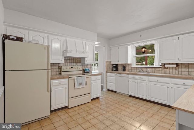 125 BAILEY ST, Steelton, PA 17113