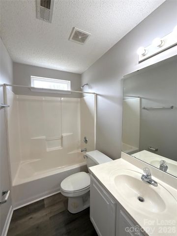 1511 Hudson Graham Lane, Charlotte, NC 28216