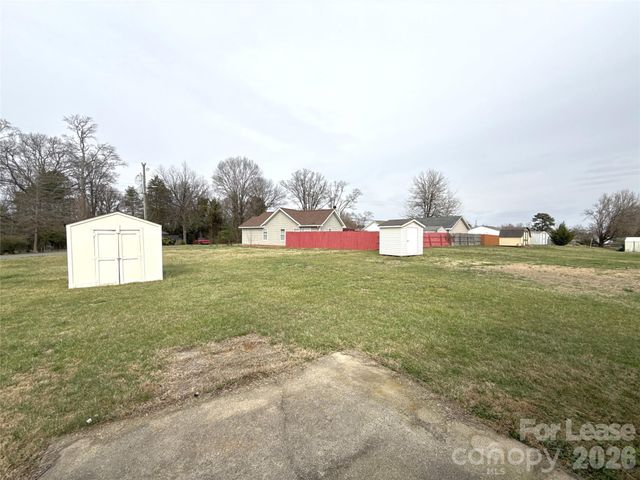 1511 Hudson Graham Lane, Charlotte, NC 28216