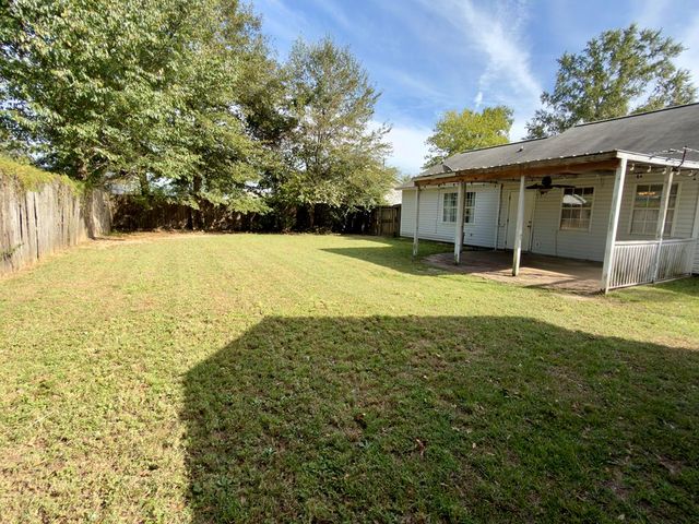 105 Periwinkle Ct, Dothan, AL 36301