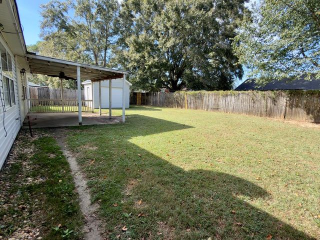 105 Periwinkle Ct, Dothan, AL 36301