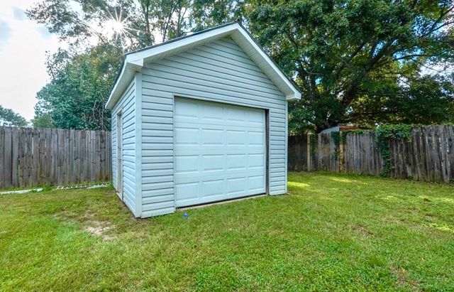 105 Periwinkle Ct, Dothan, AL 36301