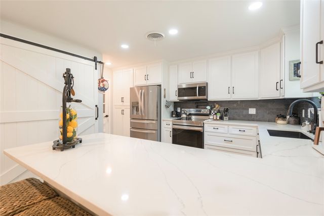 925 S Andrews Avenue, Sherman, TX 75090