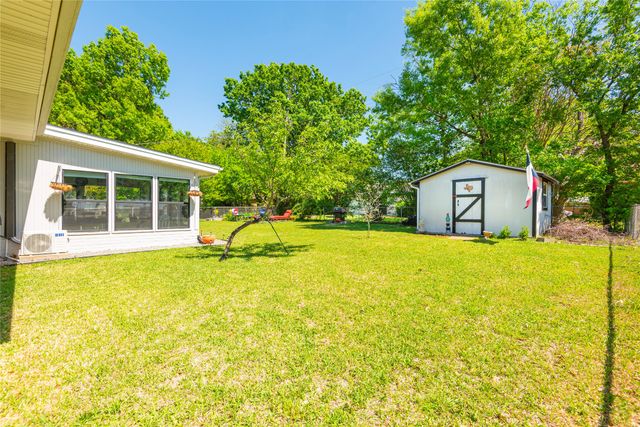 925 S Andrews Avenue, Sherman, TX 75090