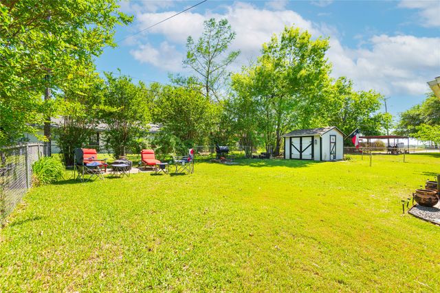 925 S Andrews Avenue, Sherman, TX 75090