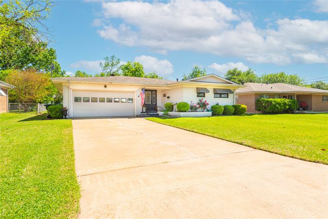 925 S Andrews Avenue, Sherman, TX 75090