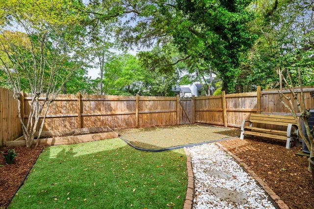 32 Meander Row 8, Charleston, SC 29412