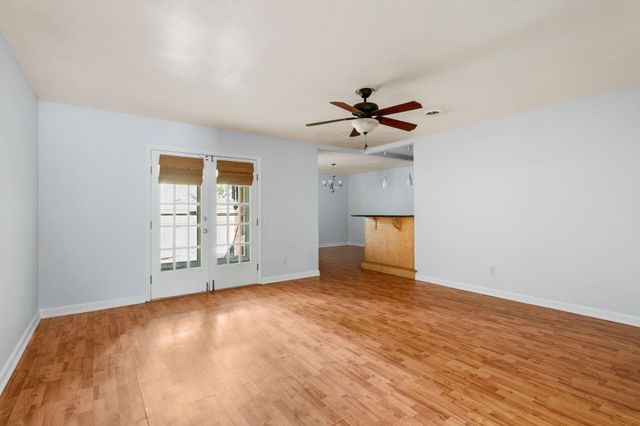 32 Meander Row 8, Charleston, SC 29412