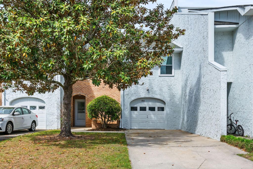 32 Meander Row 8, Charleston, SC 29412