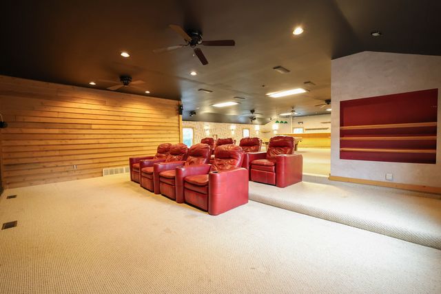 235 E Grand Avenue, Fox Lake, IL 60020