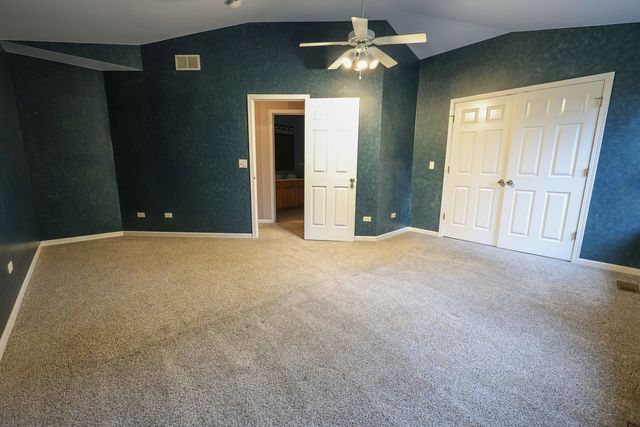 235 E Grand Avenue, Fox Lake, IL 60020