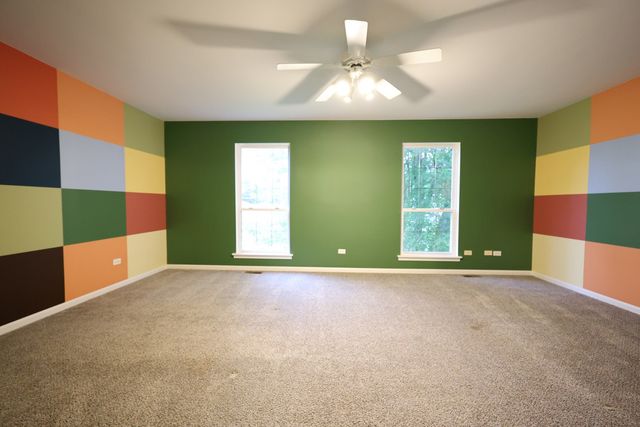 235 E Grand Avenue, Fox Lake, IL 60020