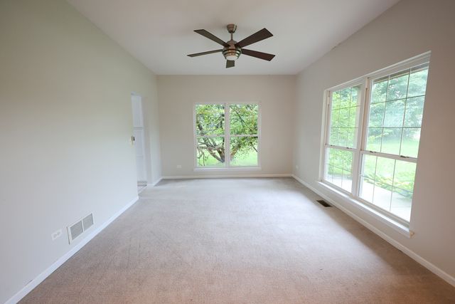 235 E Grand Avenue, Fox Lake, IL 60020