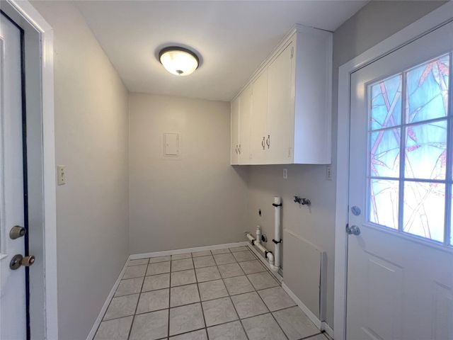 1106 Chapel Lane, El Campo, TX 77437