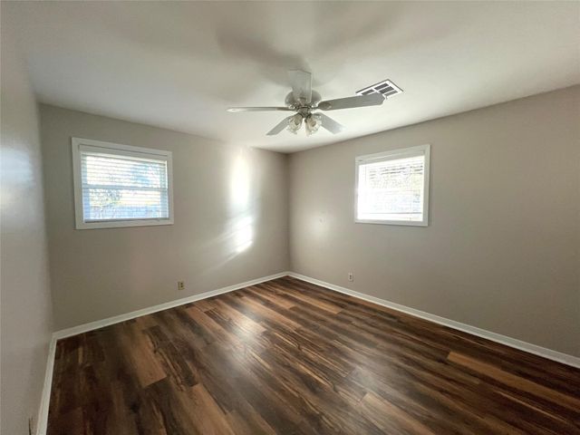 1106 Chapel Lane, El Campo, TX 77437