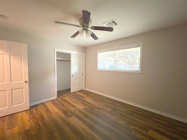 1106 Chapel Lane, El Campo, TX 77437