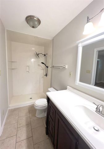 1106 Chapel Lane, El Campo, TX 77437