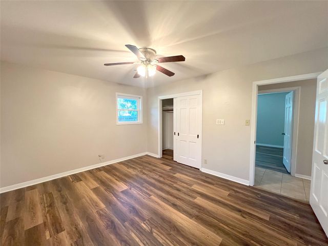 1106 Chapel Lane, El Campo, TX 77437