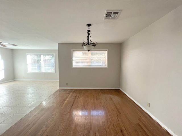 1106 Chapel Lane, El Campo, TX 77437