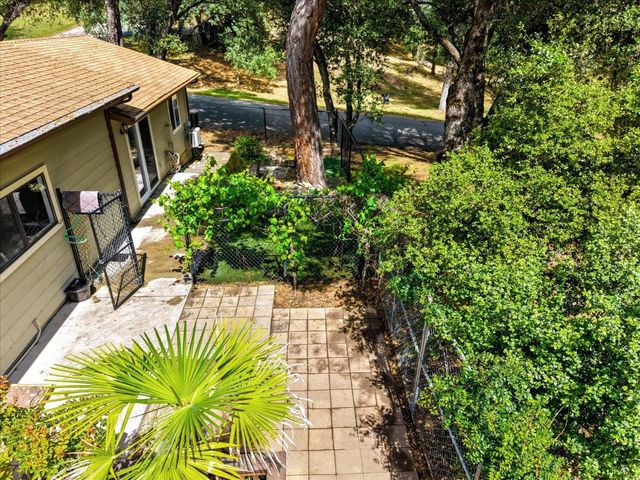 51660 Quail Run Dr, Oakhurst, CA 93644