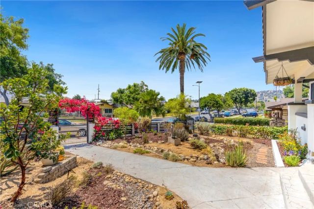 2923 Jeffries, Los Angeles, CA 90065