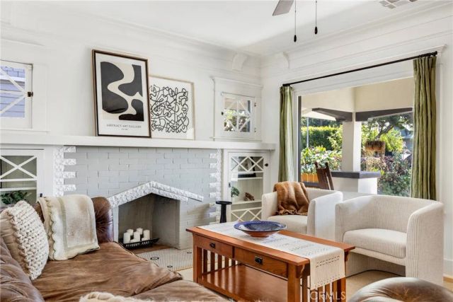 2923 Jeffries, Los Angeles, CA 90065