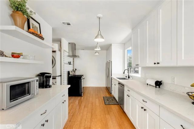 2923 Jeffries, Los Angeles, CA 90065