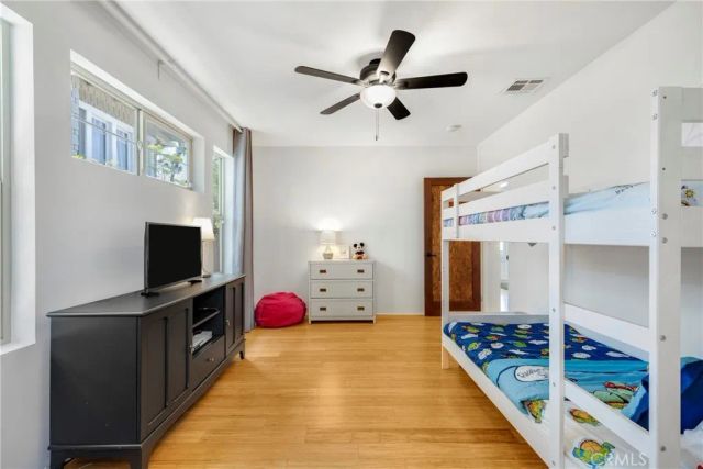 2923 Jeffries, Los Angeles, CA 90065