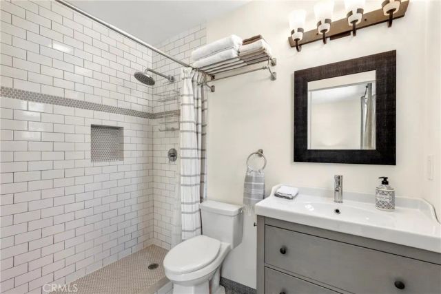 2923 Jeffries, Los Angeles, CA 90065