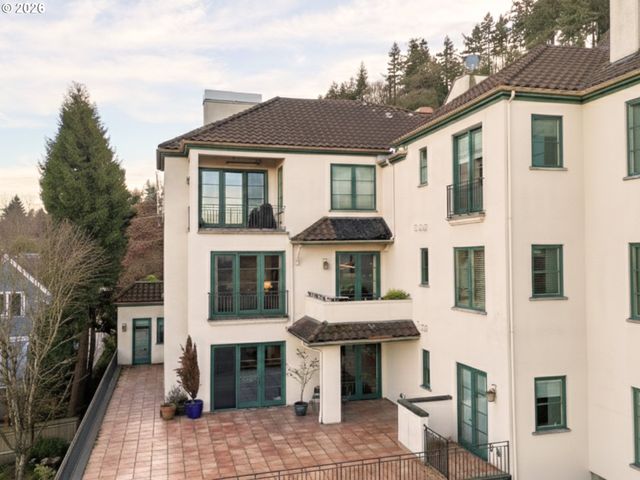 3328 Sw BARBUR Blvd 5, Portland, OR 97239