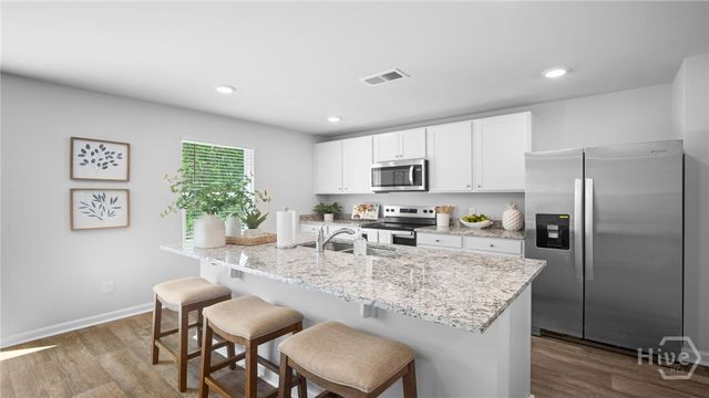 111 Siskin Road, Bloomingdale, GA 31302