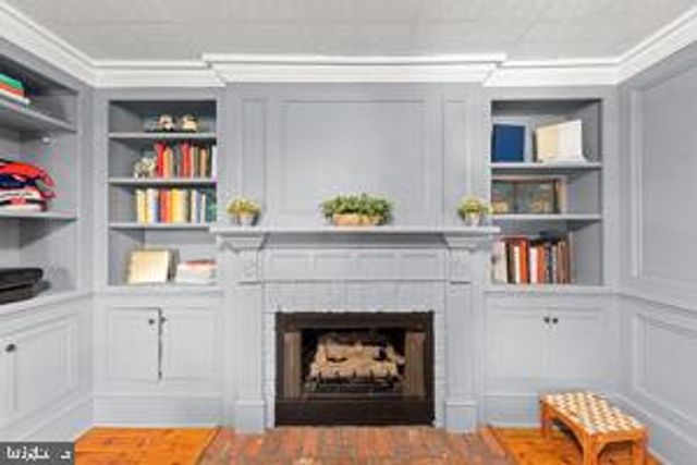 132 CHARLES ST, Strasburg, VA 22657