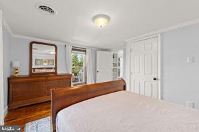 132 CHARLES ST, Strasburg, VA 22657