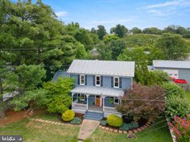 132 CHARLES ST, Strasburg, VA 22657