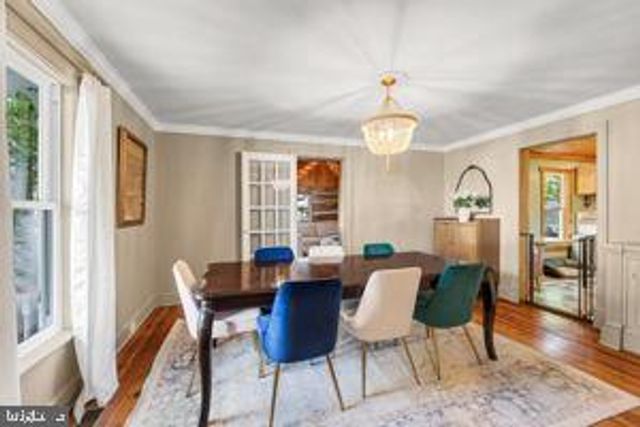 132 CHARLES ST, Strasburg, VA 22657