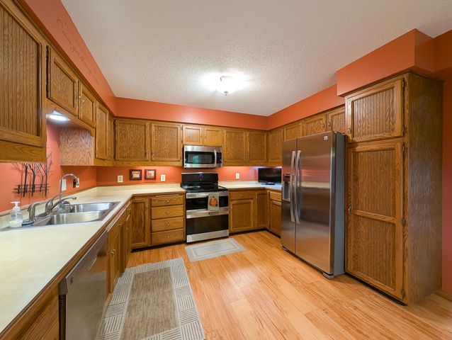 851 12th Avenue E, West Fargo, ND 58078