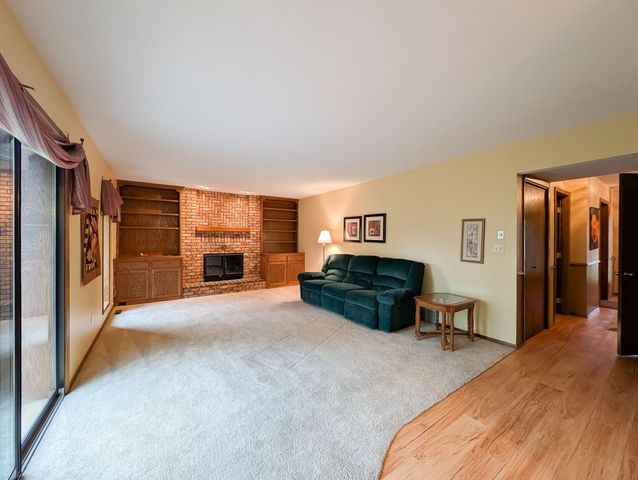 851 12th Avenue E, West Fargo, ND 58078