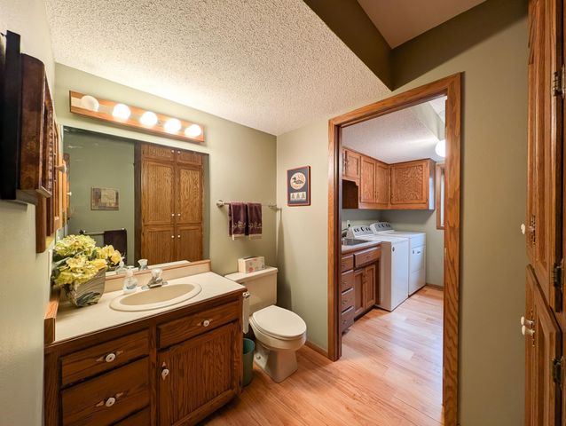 851 12th Avenue E, West Fargo, ND 58078