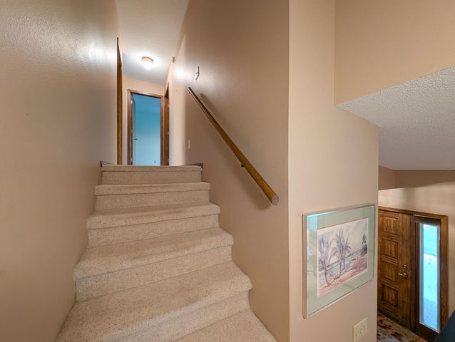 851 12th Avenue E, West Fargo, ND 58078