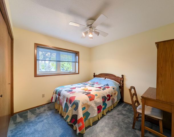 851 12th Avenue E, West Fargo, ND 58078