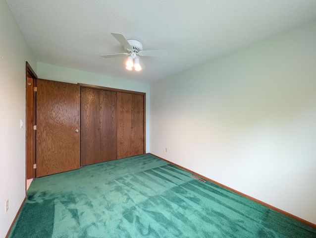 851 12th Avenue E, West Fargo, ND 58078