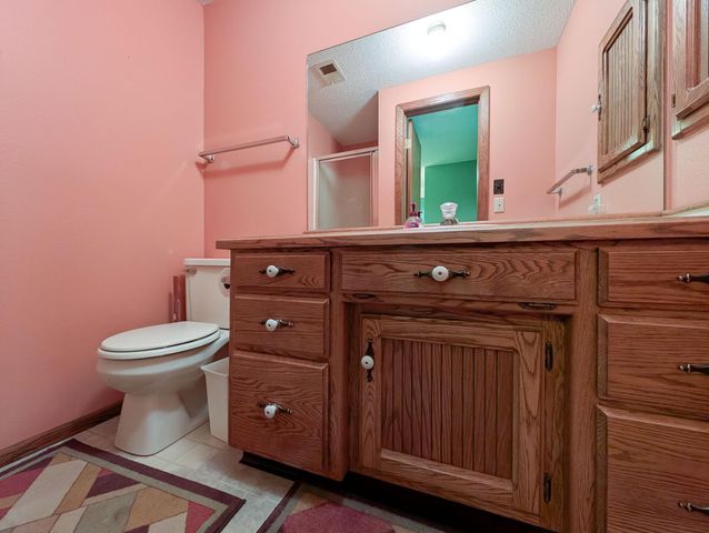 851 12th Avenue E, West Fargo, ND 58078