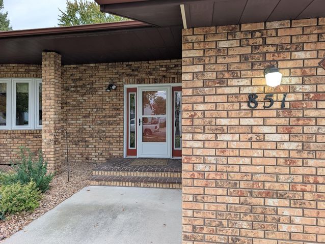 851 12th Avenue E, West Fargo, ND 58078