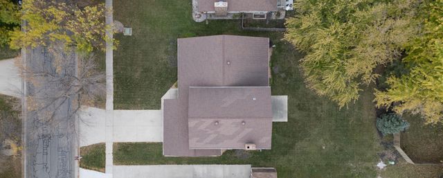 851 12th Avenue E, West Fargo, ND 58078