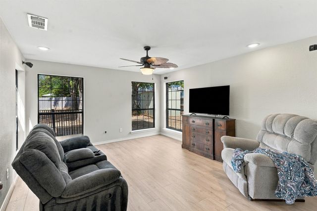 3817 Periwinkle Street, Bedford, TX 76021