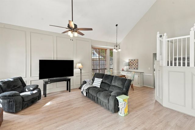 3817 Periwinkle Street, Bedford, TX 76021