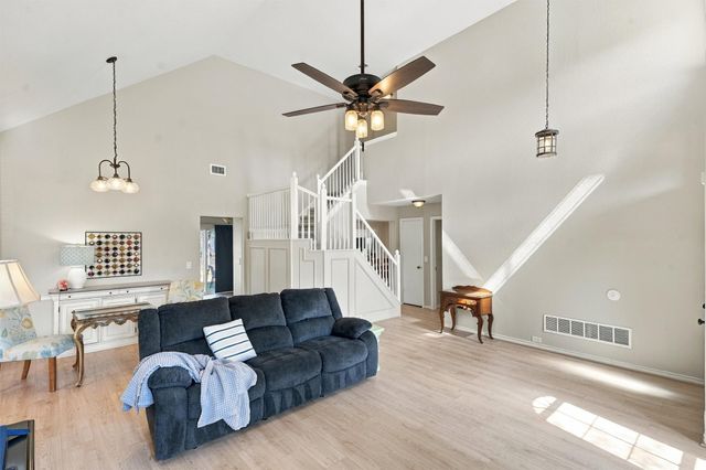 3817 Periwinkle Street, Bedford, TX 76021