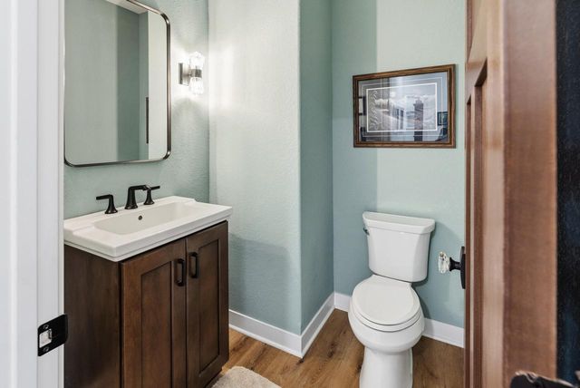 2050 Paradise Hills COURT, West Bend, WI 53095